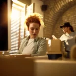 mulheres-empreendedoras-embalando-produtos-loja-de-brinquedos-online