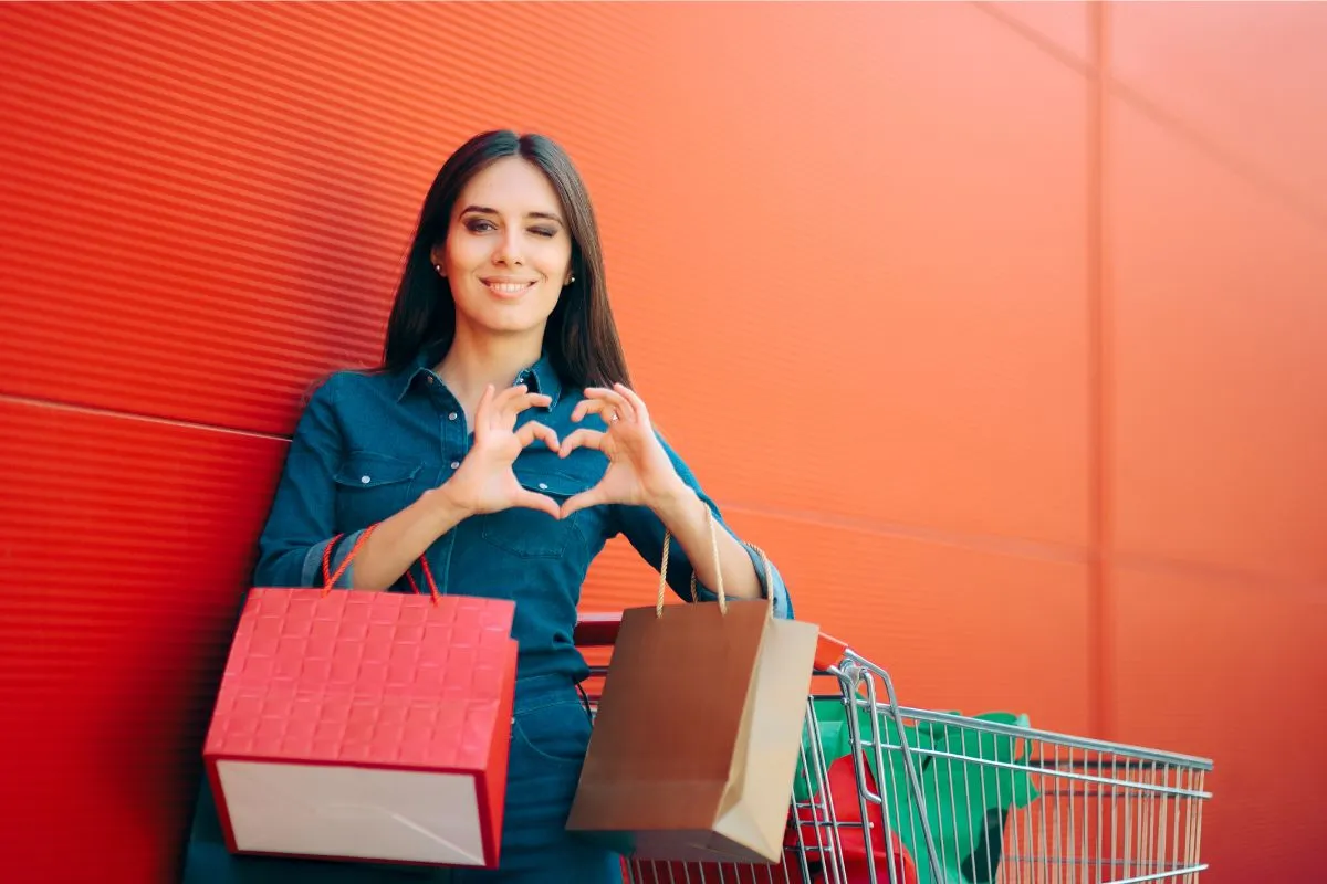 Crie uma boa estratégia de vendas no Dia do Cliente e aumente suas vendas nessa época!