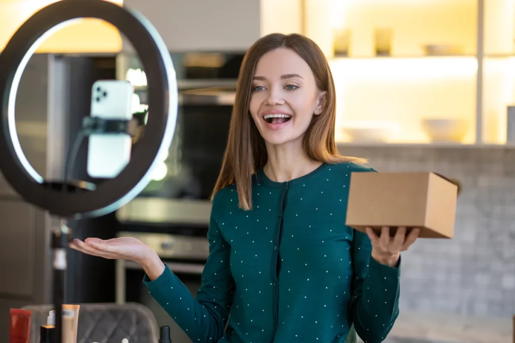 Live commerce